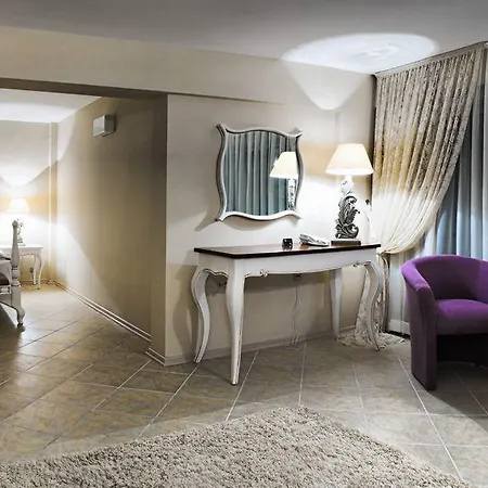 La Vista Boutique & (adults Only) ホテル 4*