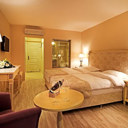 La Vista Boutique & (adults Only) Hotel