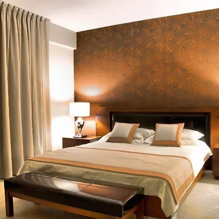 La Vista Boutique & (adults Only) 4*