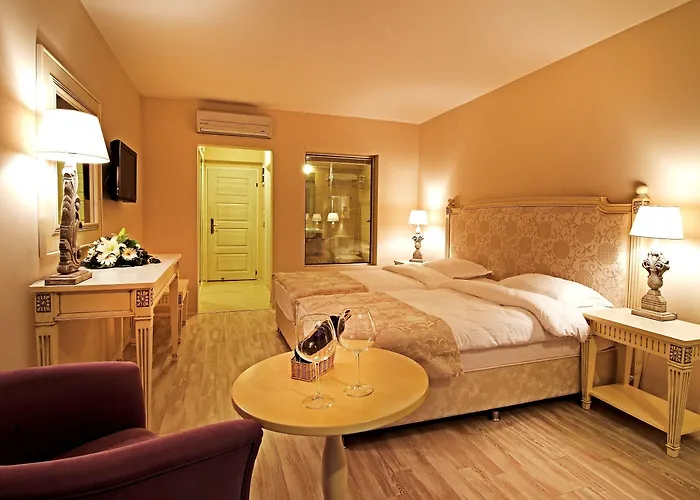 La Vista Boutique & (adults Only) Hotel