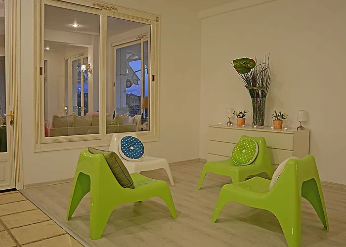 La Vista Boutique & (adults Only)