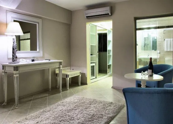 La Vista Boutique & (adults Only) 4*